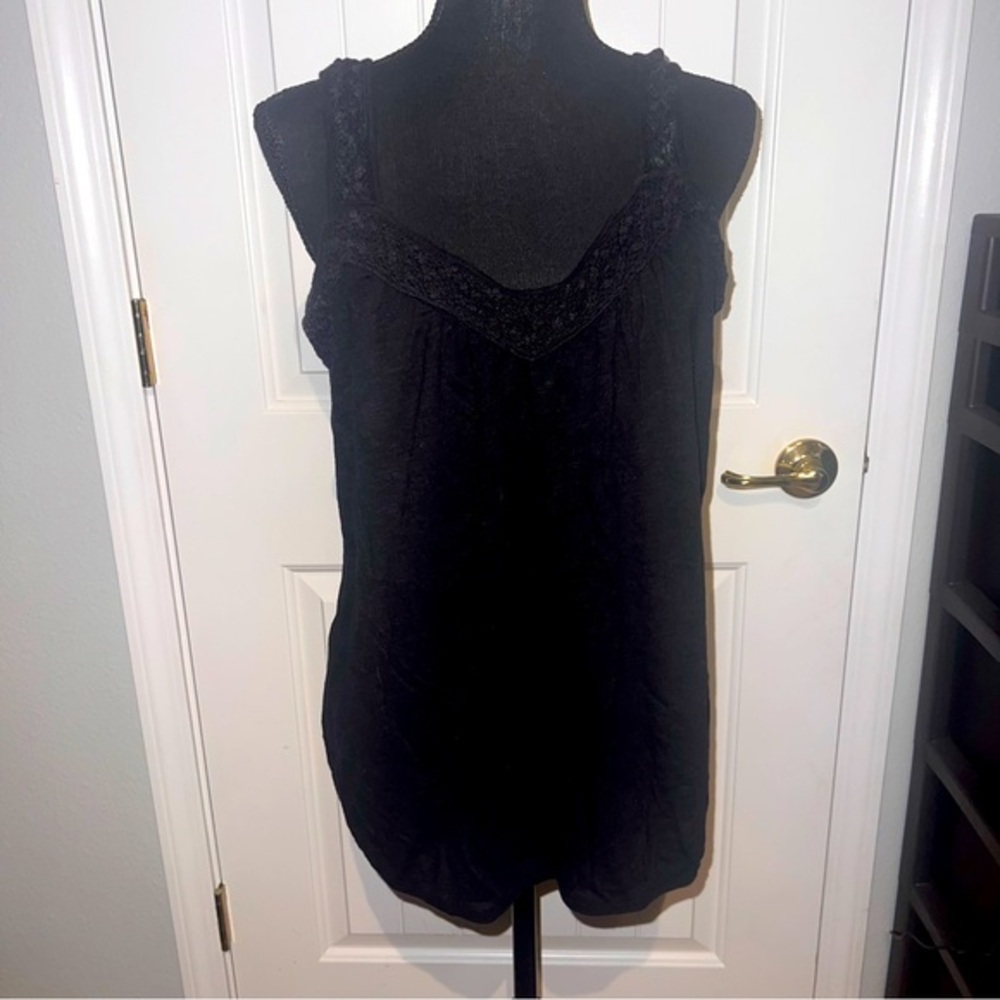 Old Navy - Size XL - Black Tank Top